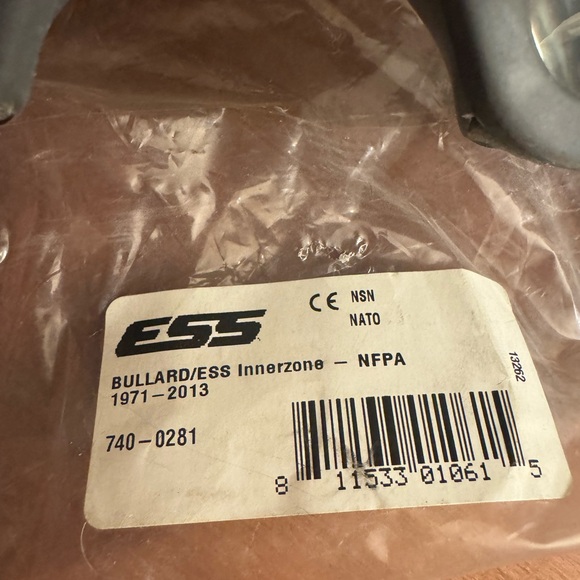 Black safety Goggles - Picture 2 of 4